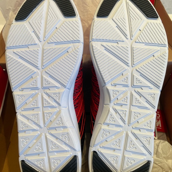 Ferrari one pair of Michael Schumacher Ferrari shoes. size euro 43 or CDN 10. - Picture 10 of 10